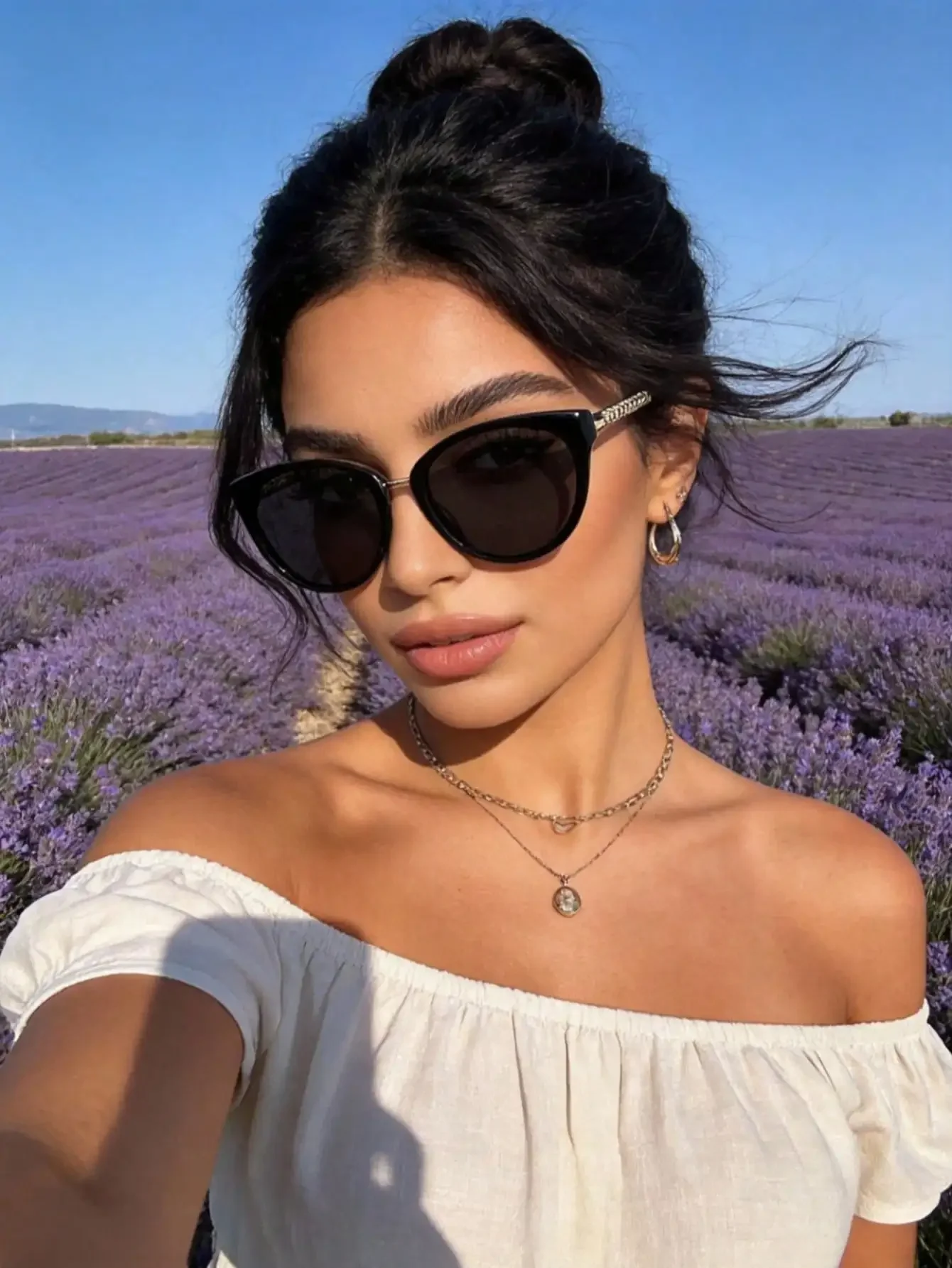 Vintage Fashion Definition - 1 Pair Women's Cat Eye Tinted