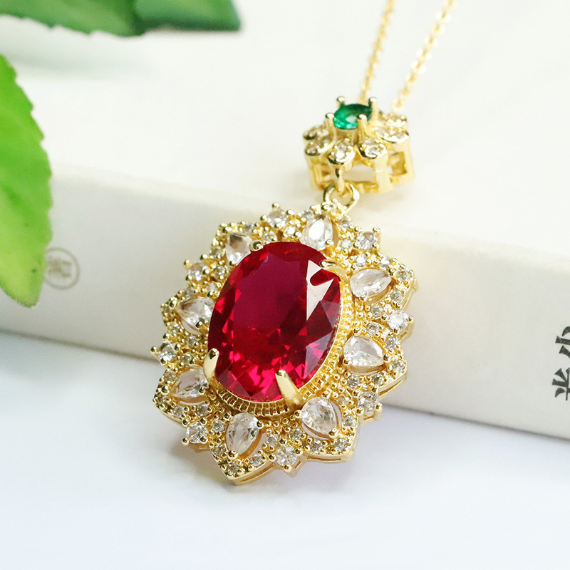 Red Corundum Pendant Cultivati - Vintage Fashion Center recension och pris