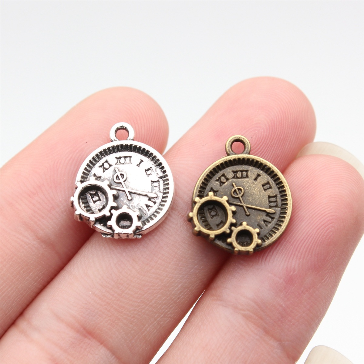 WYSIWYG 10pcs 16x14mm 2 Colors - Vintage Fashion Words recension och pris